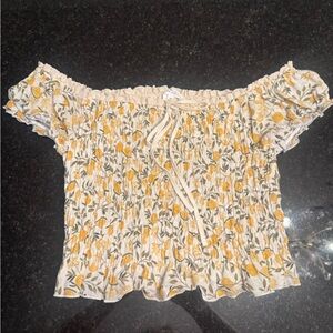 Chic Off-Shoulder Floral Crop Top